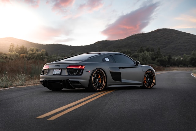 Luxury car rental Hong Kong
